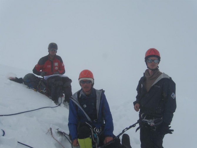 Номинанты «Хрустального пика-2009»: траверс Северного массива от Крумкола до пика Пушкина (Альпинизм, тихонов, риск.ру, саша абросимов, горы, северный массив, события, risk.ru, безенги, хрустальный пик)