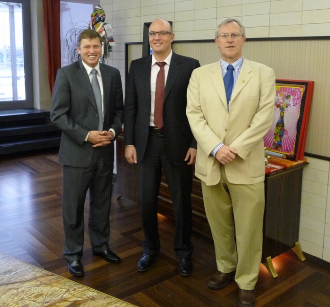 Показательные выступления по ледолазанию могут быть включены в программу Олимпийских игр в Сочи (Альпинизм, фар, uiaa, майк мортимер, волков, ледолазание, сочи 2014)