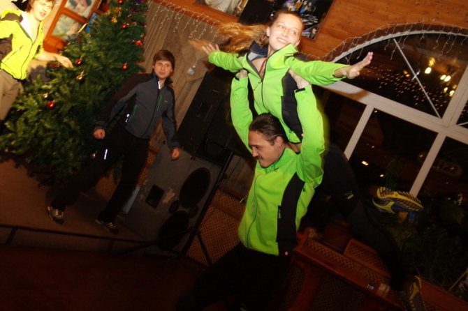 Alpindonna party. Фэйшен-шоу и женские каблуки (Альпинизм, лаваредо, вечеринка, шале кант)