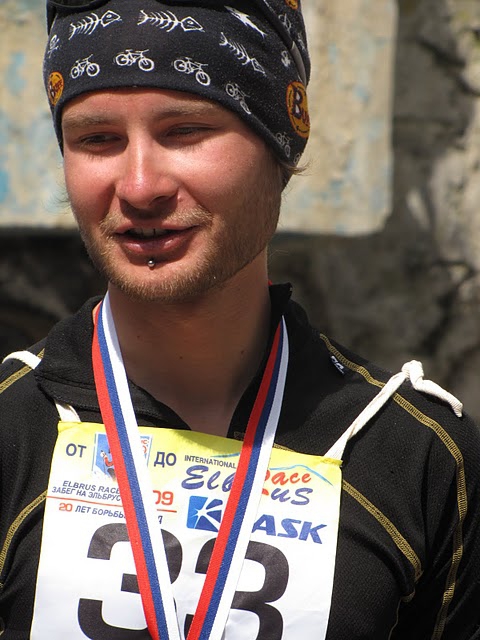 Валентин Вергилюш, победитель internatinal Elbrus Race 2009 в "Классике" номинирован на премию Прорыв! (Альпинизм, russianclimb.com, top sport travel, забег, рекорд, bask, эльбрус)
