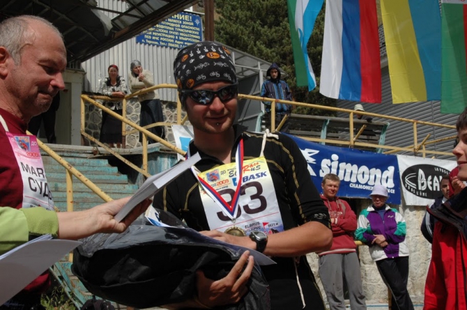 Валентин Вергилюш, победитель internatinal Elbrus Race 2009 в "Классике" номинирован на премию Прорыв! (Альпинизм, russianclimb.com, top sport travel, забег, рекорд, bask, эльбрус)