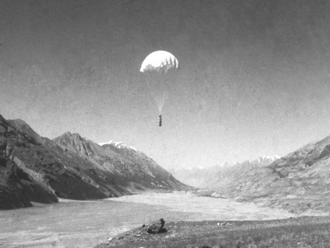 Пик Победа, 1949 (Альпинизм, инылчек, звездочка, колокольников)