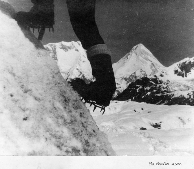 Пик Победа, 1949 (Альпинизм, инылчек, звездочка, колокольников)
