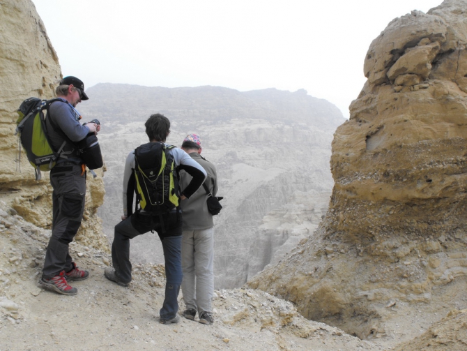 Они едут в Африку! Что в программе на сегодня? Иордания:)), Путешествия, way2africa, автопутешествие, андрей шпак, вадим шмайлов, африка, экспедиции)