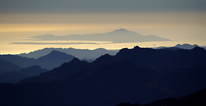 Планета Синай, или как перелетовать часть зимы. (Альпинизм, египет)