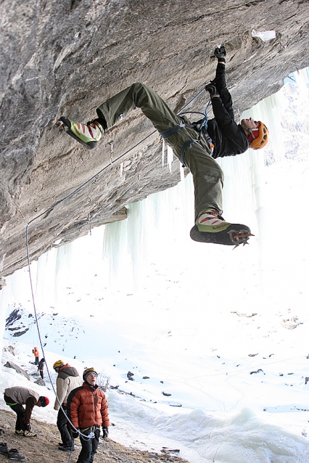 Приключения российских ледолазов в Европе. (Путешествия, ледолазание, соревнования, сборная россии)