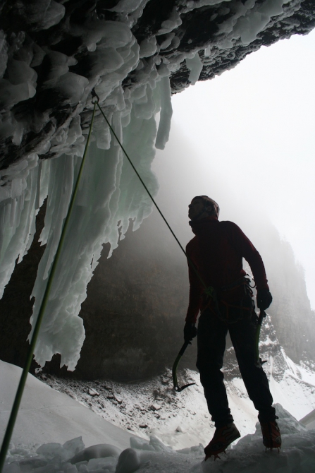 "Spray on" WI10 - новое измерение в ледолазании? (Ледолазание/drytoolling, канада)