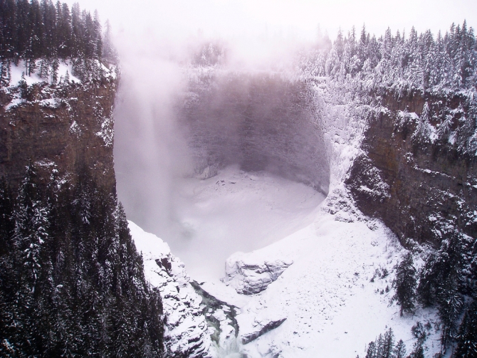 "Spray on" WI10 - новое измерение в ледолазании? (Ледолазание/drytoolling, канада)