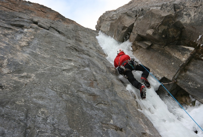 Ледовый шланг Эймса (Ледолазание/drytoolling, ames ice hose, telluride, колорадо)