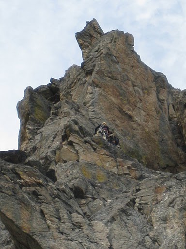 СКАЛА ЭКЗАМ РИДЖ: УДАР СМЕРТЕЛЬНОЙ МОЛНИИ (Альпинизм, гранд тетон, молния в горах, вайоминг)