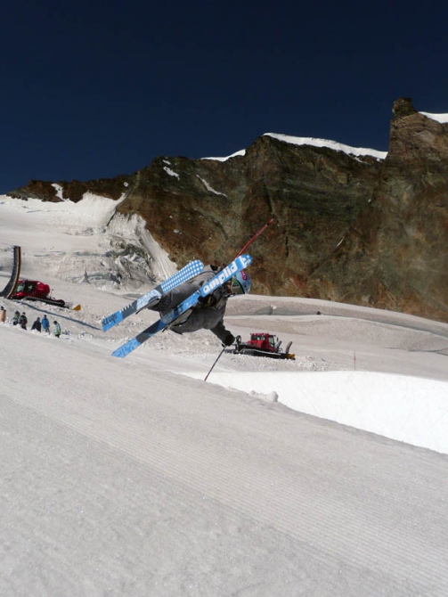 Аня Ханкевич. Роман с лыжами. Материал из "РИСК онсайт" № 41 (Бэккантри/Фрирайд, горы, нью скул, гость номера, фристайл, горные лыжи, интервью, фрирайд)