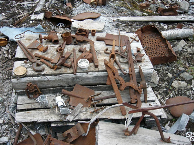 "НАПОМИНАНИЕ..." (Горный туризм, мраморное ущелье, пахарькова любовь яковлевна, азарова нина ивановна, шумбасов николай, средний сакукан, центральный кодар)