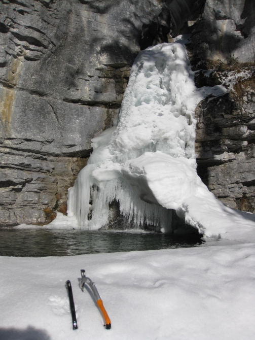 Deep Water Ice Freesolo (Ледолазание/drytoolling, альпы, ледолазание)