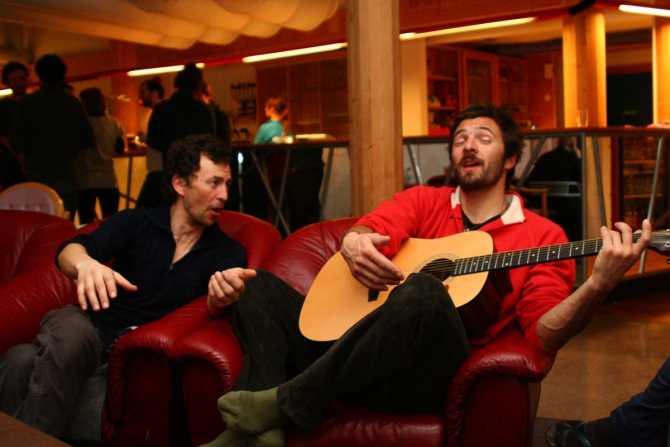 Lofoten Women. Заключительное ПА марлезонского балета. Красотка и монстр. (Альпинизм, норвегия, ред фокс, red fox, grivel, лофотенские острова, альпекс, женский фестиваль)