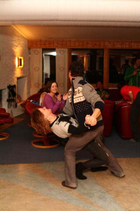 Lofoten Women. Заключительное ПА марлезонского балета. Красотка и монстр. (Альпинизм, норвегия, ред фокс, red fox, grivel, лофотенские острова, альпекс, женский фестиваль)