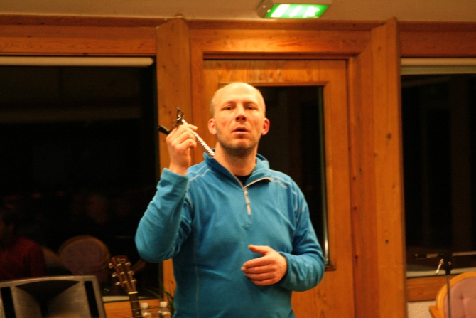 Lofoten Women. Заключительное ПА марлезонского балета. Красотка и монстр. (Альпинизм, норвегия, ред фокс, red fox, grivel, лофотенские острова, альпекс, женский фестиваль)