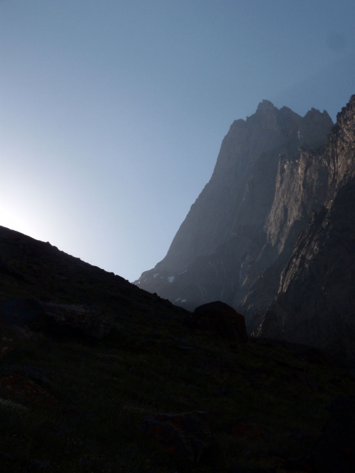 МГУ В Каравшине. Часть вторая. 4810 – по-быстрому и налегке. (Альпинизм, пик одессы)