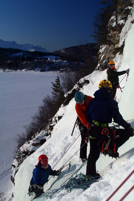Lofoten WoMen. Cага о девушках, юбках и девайсах (Альпинизм, норвегия, ред фокс, red fox, grivel, лофотенские острова, альпекс, женский фестиваль)