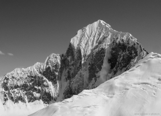Фотогалерея или репортаж. Памирский марафон 2009. Часть 1. Разминка. (Альпинизм, пик революции, пик коммунизма, пик ленина, маи)