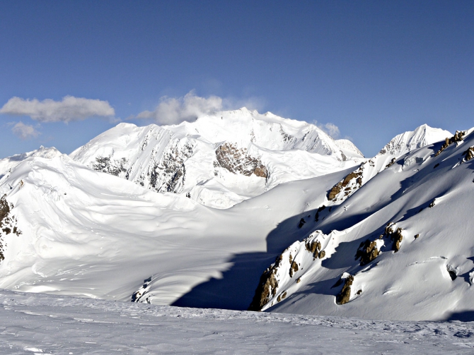 Фотогалерея или репортаж. Памирский марафон 2009. Часть 1. Разминка. (Альпинизм, пик революции, пик коммунизма, пик ленина, маи)