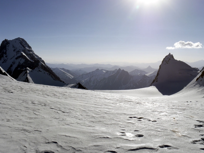Фотогалерея или репортаж. Памирский марафон 2009. Часть 1. Разминка. (Альпинизм, пик революции, пик коммунизма, пик ленина, маи)