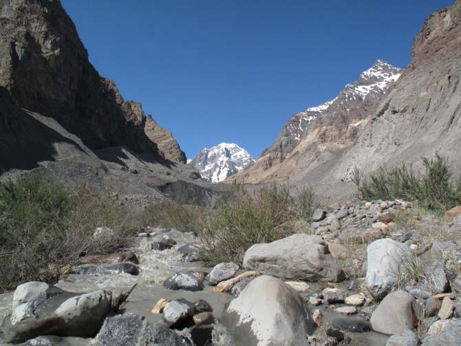 Фотогалерея или репортаж. Памирский марафон 2009. Часть 1. Разминка. (Альпинизм, пик революции, пик коммунизма, пик ленина, маи)