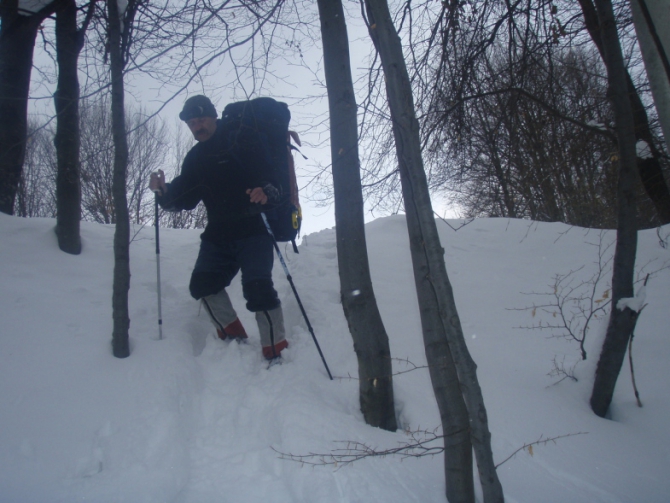 Карпаты. Пилипец и полонина Боржава, март, 2010 г. (Горный туризм)