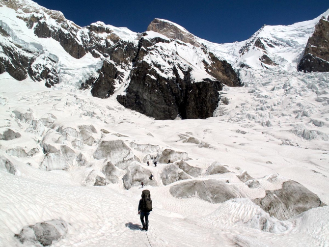 Фотогалерея или репортаж. Памирский марафон 2009. Часть 2. Траверс Революции (Альпинизм, пик ленина, пик революции, пик коммунизма, маи)