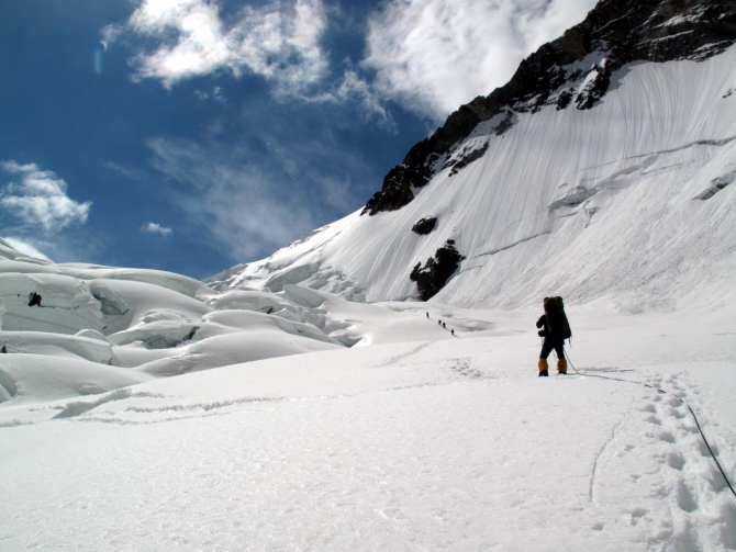 Фотогалерея или репортаж. Памирский марафон 2009. Часть 2. Траверс Революции (Альпинизм, пик ленина, пик революции, пик коммунизма, маи)