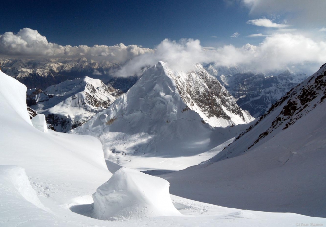 Фотогалерея или репортаж. Памирский марафон 2009. Часть 2. Траверс Революции (Альпинизм, пик ленина, пик революции, пик коммунизма, маи)