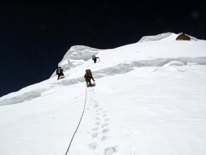 Фотогалерея или репортаж. Памирский марафон 2009. Часть 2. Траверс Революции (Альпинизм, пик ленина, пик революции, пик коммунизма, маи)
