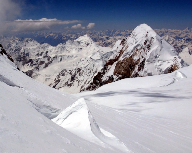 Фотогалерея или репортаж. Памирский марафон 2009. Часть 2. Траверс Революции (Альпинизм, пик ленина, пик революции, пик коммунизма, маи)