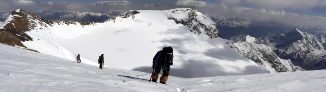 Фотогалерея или репортаж. Памирский марафон 2009. Часть 2. Траверс Революции (Альпинизм, пик ленина, пик революции, пик коммунизма, маи)