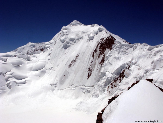 Фотогалерея или репортаж. Памирский марафон 2009. Часть 2. Траверс Революции (Альпинизм, пик ленина, пик революции, пик коммунизма, маи)