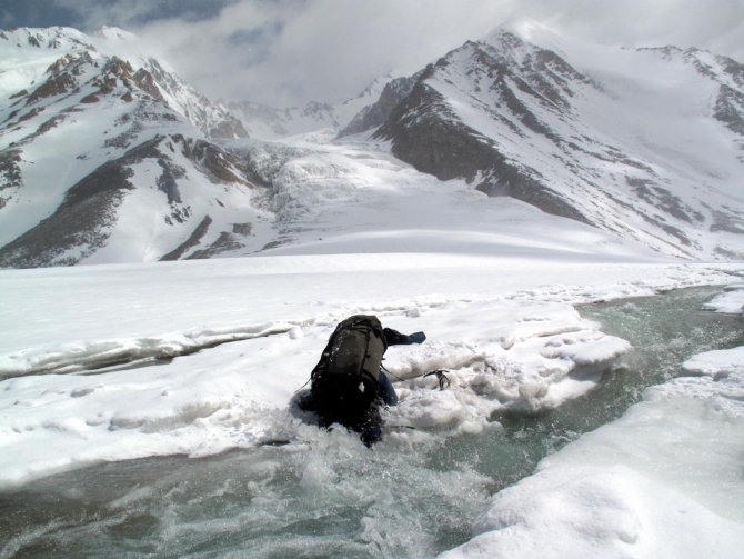 Фотогалерея или репортаж. Памирский марафон 2009. Часть 2. Траверс Революции (Альпинизм, пик ленина, пик революции, пик коммунизма, маи)