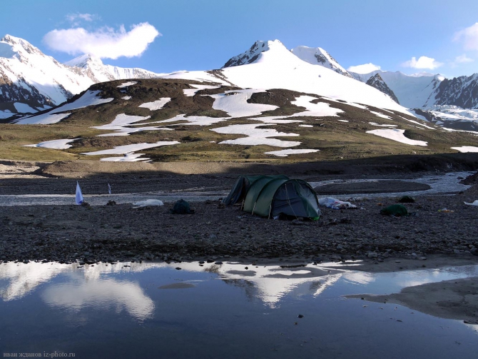 Фотогалерея или репортаж. Памирский марафон 2009. Часть 2. Траверс Революции (Альпинизм, пик ленина, пик революции, пик коммунизма, маи)