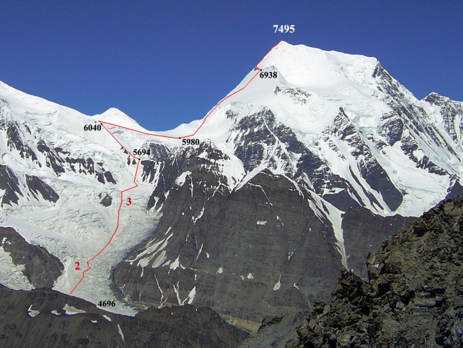 Фотогалерея или репортаж. Памирский марафон 2009. Часть 3. Пик Коммунизма (Альпинизм, маи, пик ленина, пик революции)