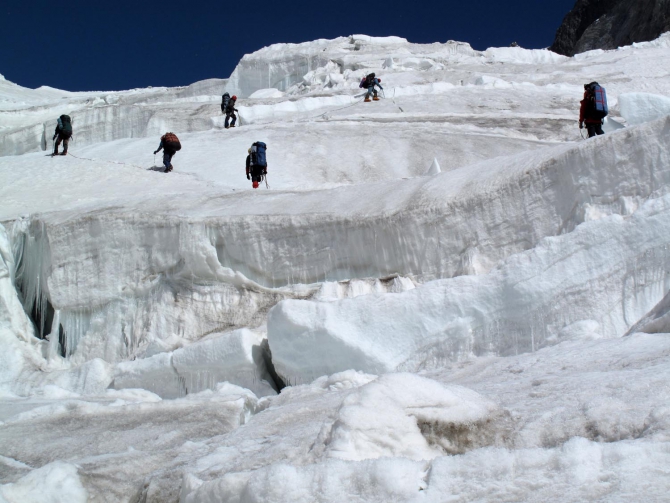 Фотогалерея или репортаж. Памирский марафон 2009. Часть 3. Пик Коммунизма (Альпинизм, маи, пик ленина, пик революции)