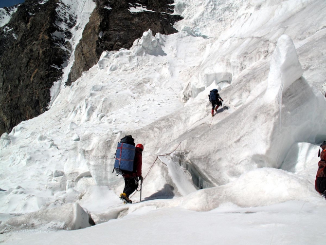 Фотогалерея или репортаж. Памирский марафон 2009. Часть 3. Пик Коммунизма (Альпинизм, маи, пик ленина, пик революции)