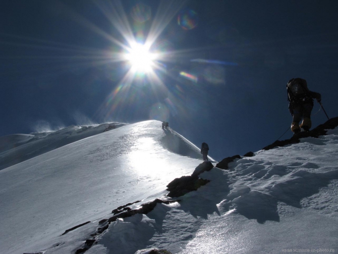 Фотогалерея или репортаж. Памирский марафон 2009. Часть 3. Пик Коммунизма (Альпинизм, маи, пик ленина, пик революции)