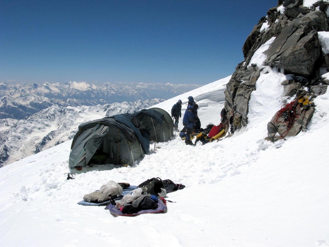 Фотогалерея или репортаж. Памирский марафон 2009. Часть 3. Пик Коммунизма (Альпинизм, маи, пик ленина, пик революции)