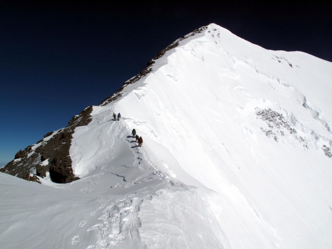 Фотогалерея или репортаж. Памирский марафон 2009. Часть 3. Пик Коммунизма (Альпинизм, маи, пик ленина, пик революции)