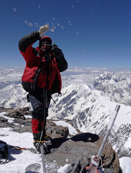 Фотогалерея или репортаж. Памирский марафон 2009. Часть 3. Пик Коммунизма (Альпинизм, маи, пик ленина, пик революции)