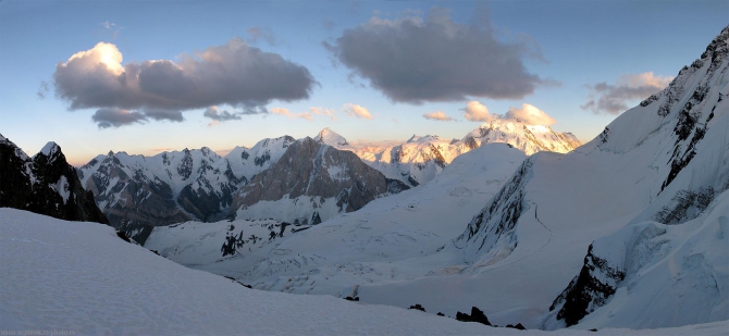 Фотогалерея или репортаж. Памирский марафон 2009. Часть 3. Пик Коммунизма (Альпинизм, маи, пик ленина, пик революции)