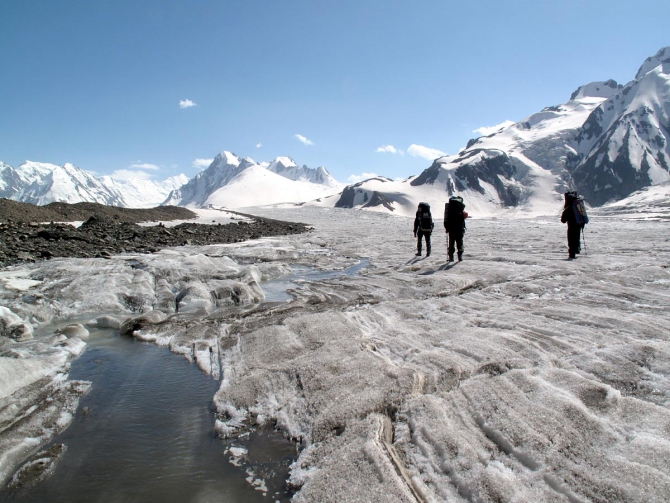 Фотогалерея или репортаж. Памирский марафон 2009. Часть 3. Пик Коммунизма (Альпинизм, маи, пик ленина, пик революции)