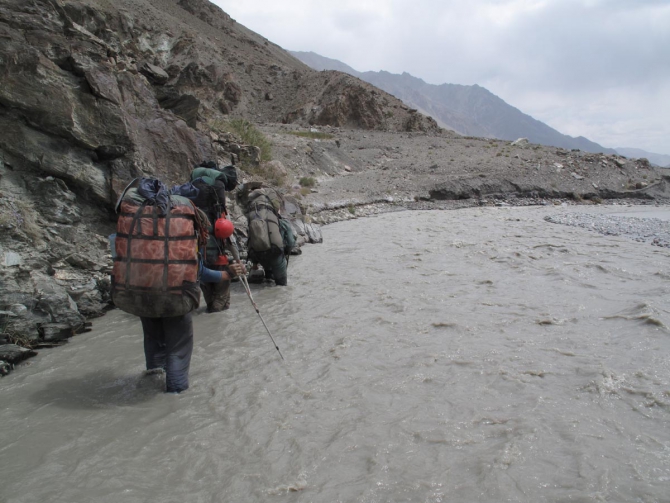 Фотогалерея или репортаж. Памирский марафон 2009. Часть 3. Пик Коммунизма (Альпинизм, маи, пик ленина, пик революции)
