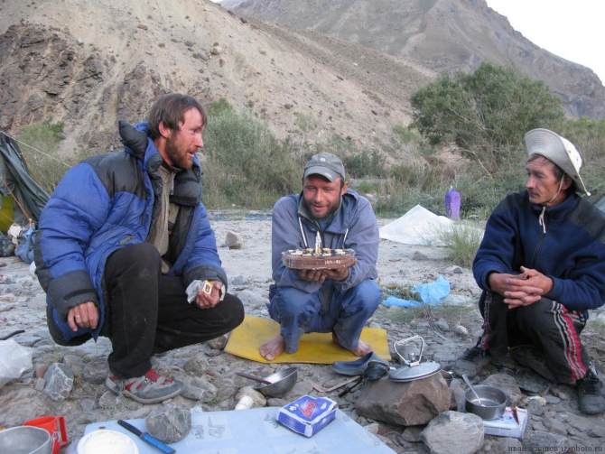 Фотогалерея или репортаж. Памирский марафон 2009. Часть 3. Пик Коммунизма (Альпинизм, маи, пик ленина, пик революции)