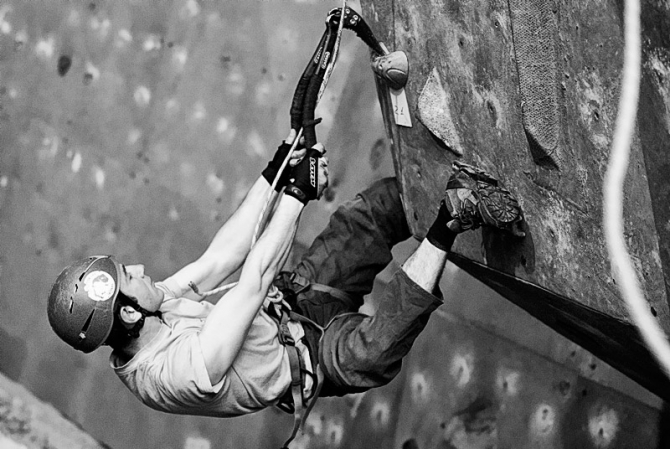 Alpine.in.Ua DryTool Contest 2010 - украинские соревнования по драйтулингу (Альпинизм, киев)