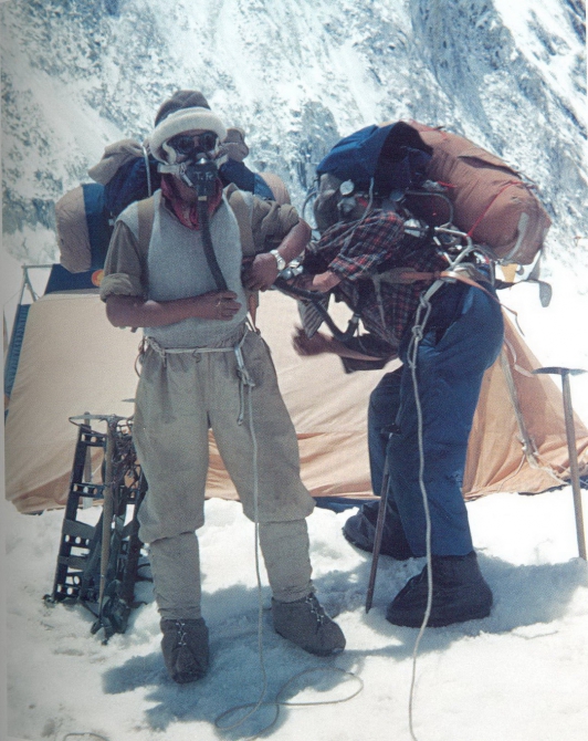 Высотные кислородные системы: новое – хорошо забытое старое. (Альпинизм, хант, бурдиллон, эверест, божуков, кислородное оборудование, эванс)