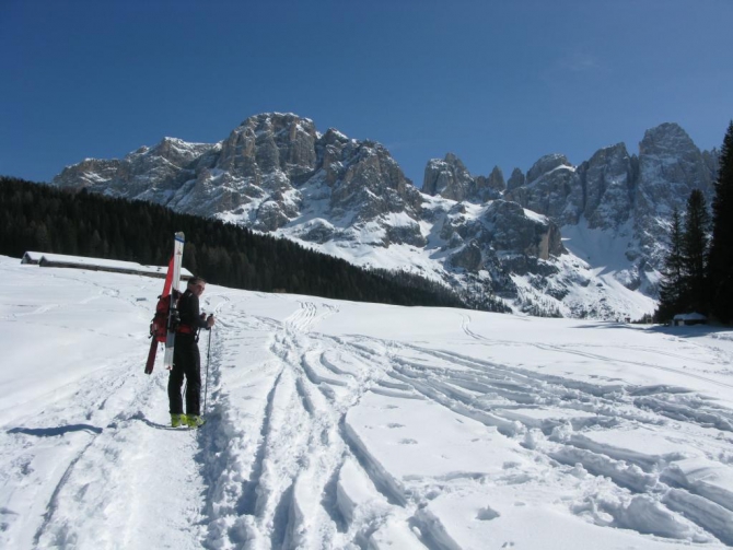 Scialpinistiche Excursioni (Снегоступинг, доломиты, ски-тур)